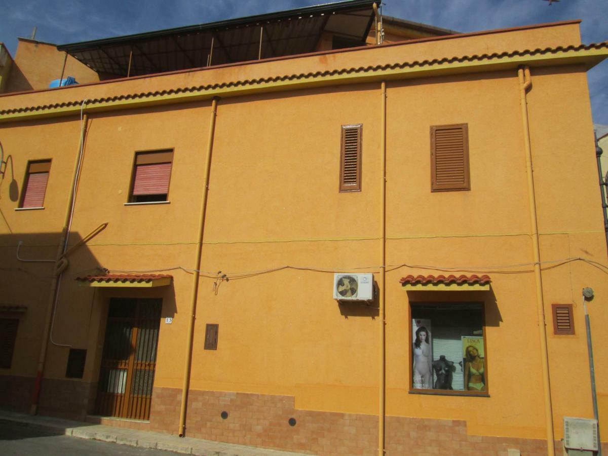 Casa Vacanza Trappeto Palermo 2 Lägenhet Exteriör bild